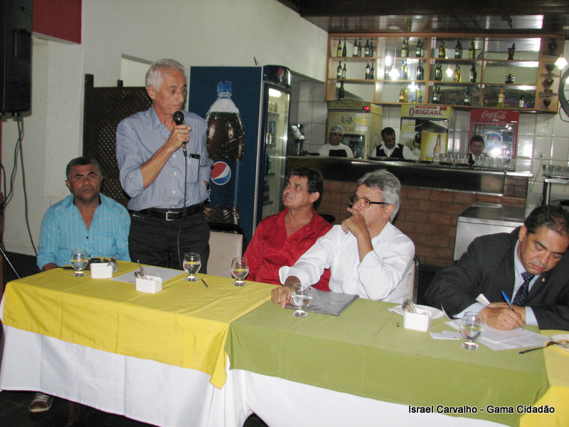 Senador Hélio José participa de reunião com empresários no Gama