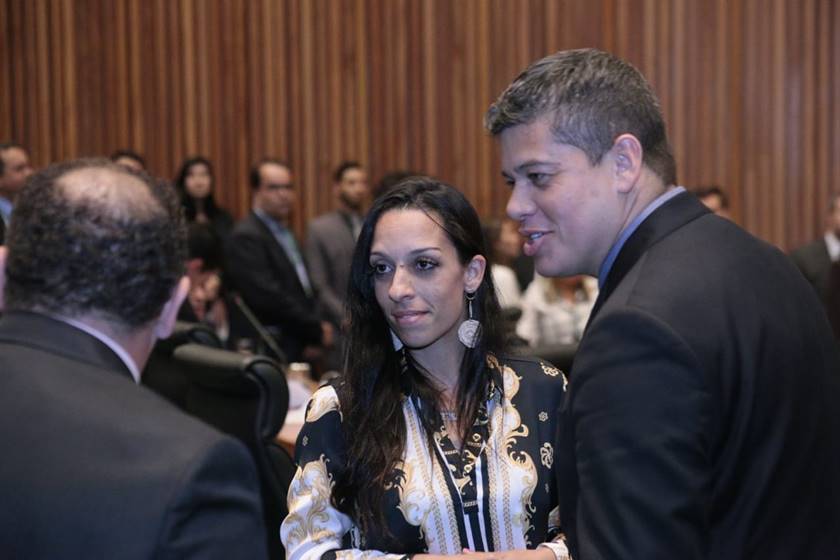 Donizet volta à CLDF para votações e Kelly Bolsonaro deixa o cargo