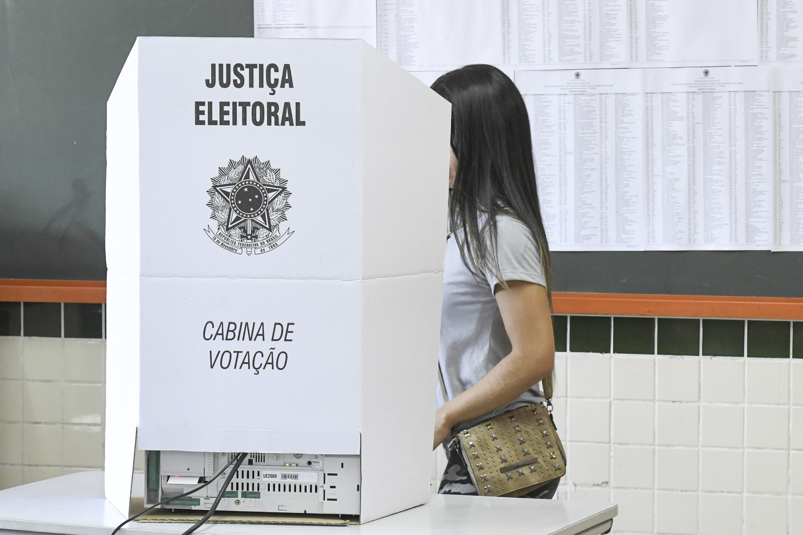 Eleições 2020: professor é a profissão mais usada pelos candidatos