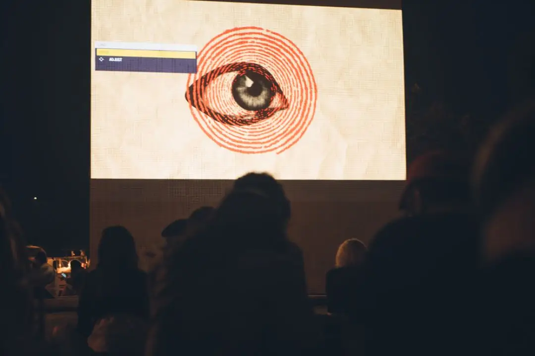 À céu aberto, sessão de cinema gratuita alerta sobre a importância do espaço cultural