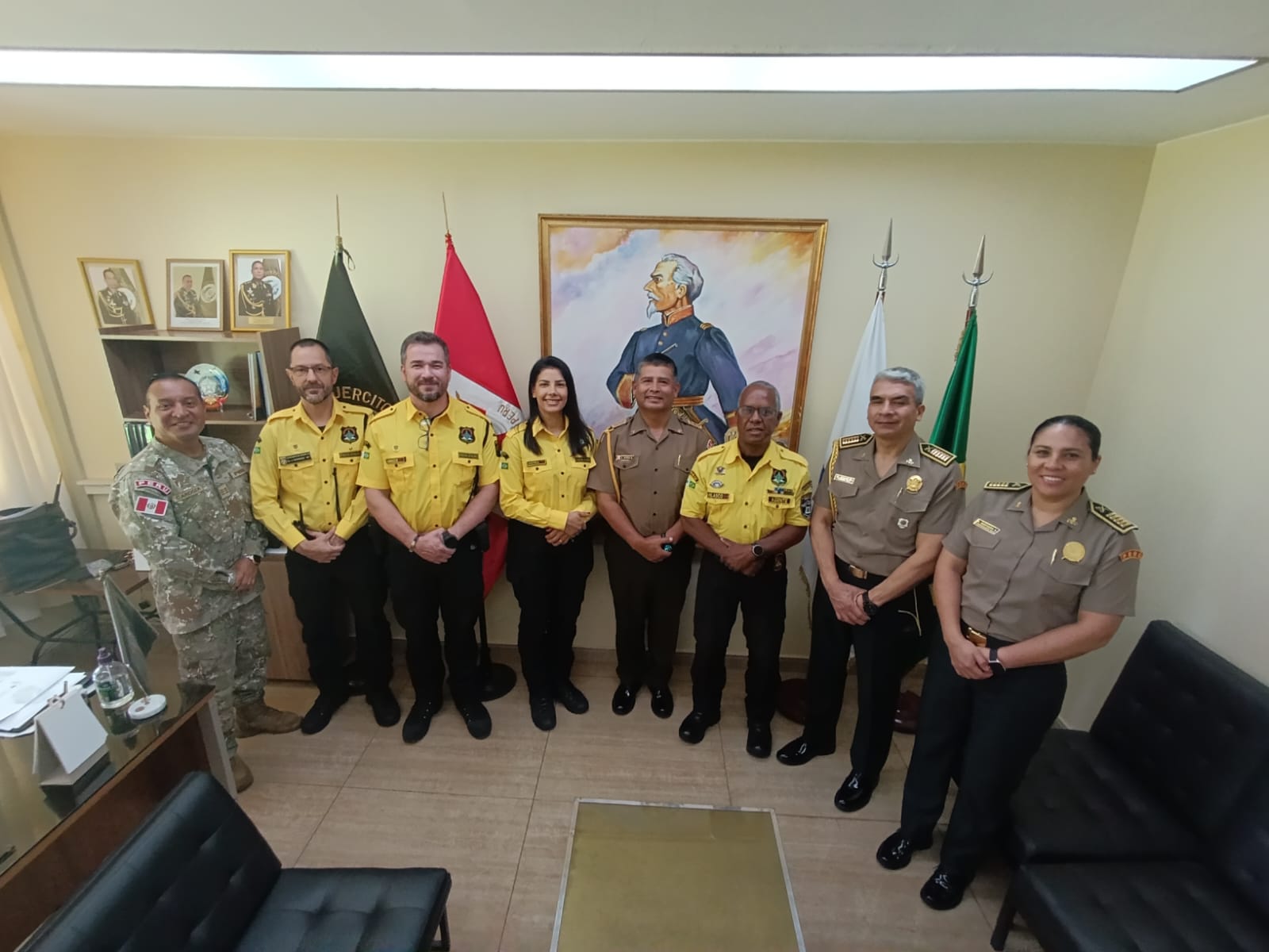 Embaixada do Peru celebra 37 anos da Polícia Nacional com cooperação na área de trânsito